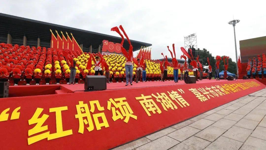 破碎的雕像