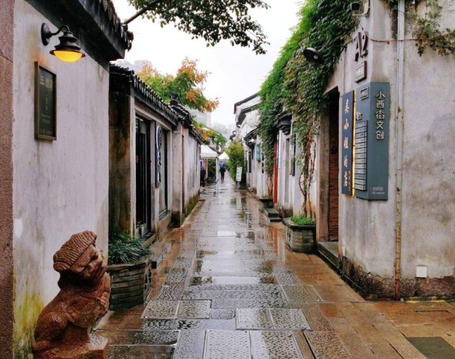 【新机】3999元 魅族21吉利银河定制版上市 外观打几分?